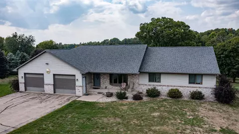 n4875 Larry Road, New London, WI 54961