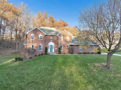 2431 Deerpath Dr, Green Bay, WI 54302