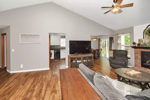 5001 N Applebend Dr, Appleton, WI 54913 photo 10
