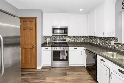 5001 N Applebend Dr, Appleton, WI 54913 photo 15