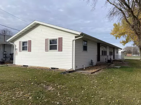 618 Helena St, De Pere, WI 54115