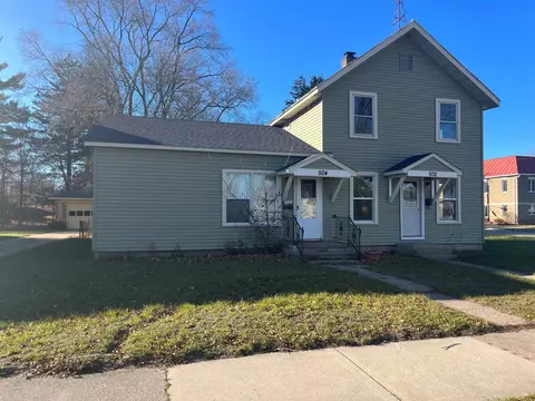 502 Jefferson St, Waupaca, WI 54981