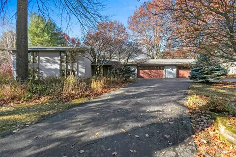 53 Parkview Dr, Appleton, WI 54913