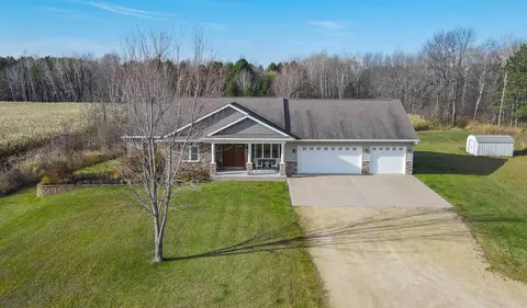 n9193 County Road F, Shiocton, WI 54170