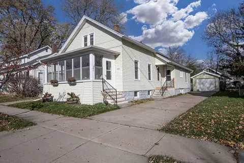 1210 Harney Ave, Oshkosh, WI 54901