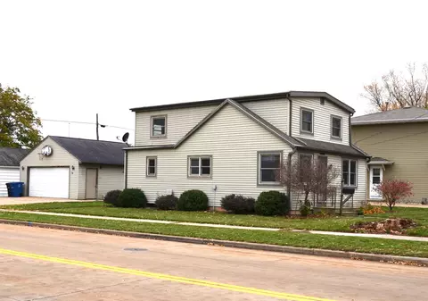 1103 Taft Ave, Oshkosh, WI 54902