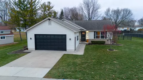 1251 Janet St, Kaukauna, WI 54130
