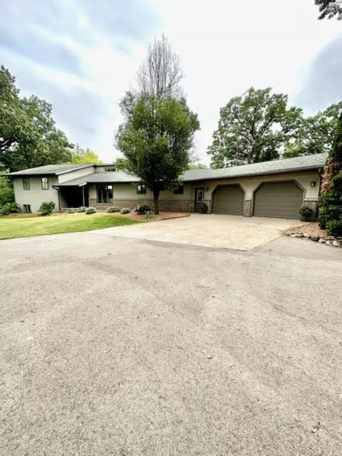 w9640 Olden Road, Eldorado, WI 54932