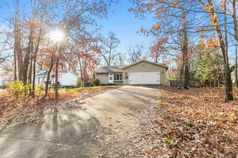 n3111 West Silver Lake Drive, Waupaca, WI 54981