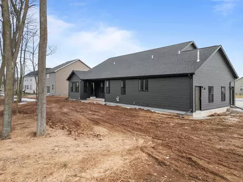 2932 E Aquamarine Ave, Appleton, WI 54913 photo 22