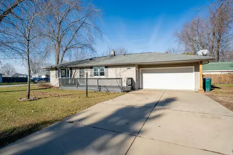 1002 W Capitol Dr, Appleton, WI 54914