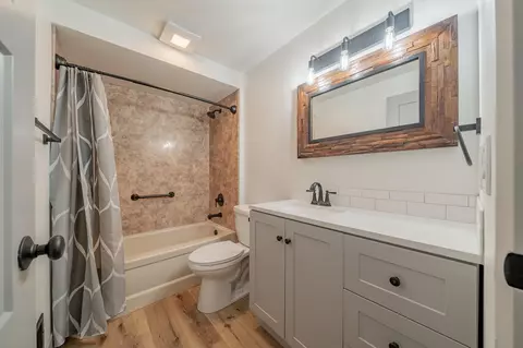 1002 W Capitol Dr, Appleton, WI 54914 photo 10