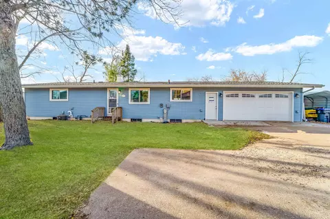 317 N Mill St, Weyauwega, WI 54983