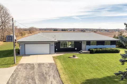 4300 N Mayflower Dr, Appleton, WI 54913 photo 5