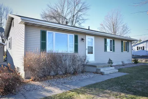 6519 County Rd E, Omro, WI 54963