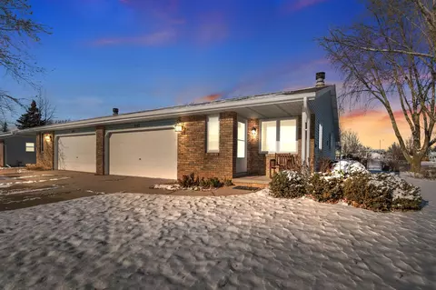 3145 Tobermory Dr, Green Bay, WI 54311