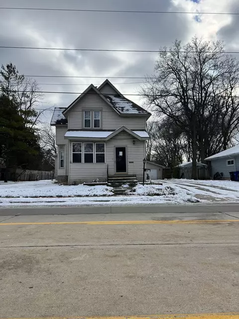1421 W Murdock Ave, Oshkosh, WI 54901