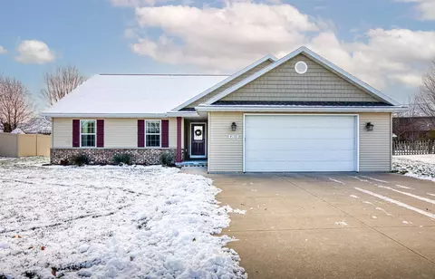 4133 E Braeburn Dr, Appleton, WI 54913