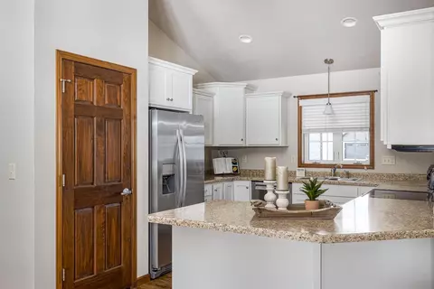 w5705 Mase Court, Appleton, WI 54915 photo 5
