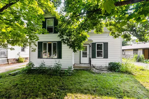 504 S St Augustine St, Pulaski, WI 54162