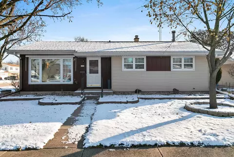 1908 Fabry St, Oshkosh, WI 54902