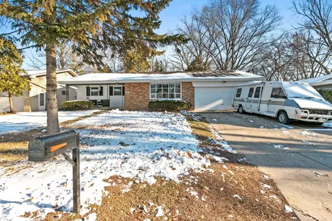 323 Blonde Ave, Green Bay, WI 54302