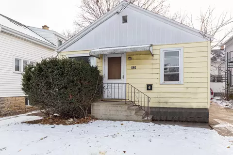 523 W Lincoln Ave, Oshkosh, WI 54901