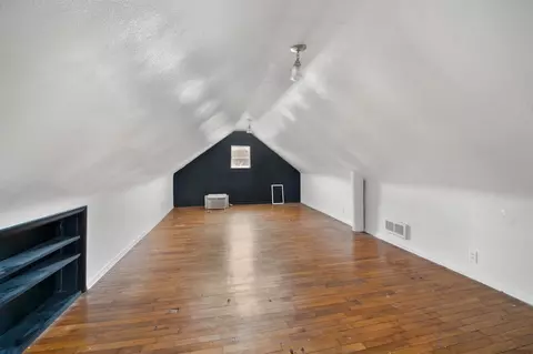 1403 S Jefferson St, Appleton, WI 54915 photo 8
