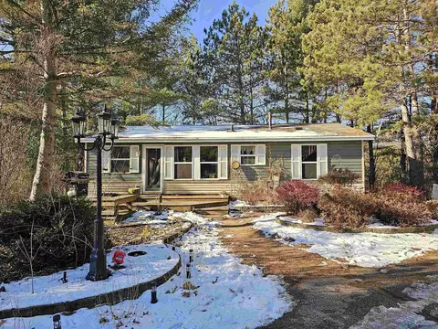2337 N Evergreen Ct, Wautoma, WI 54982