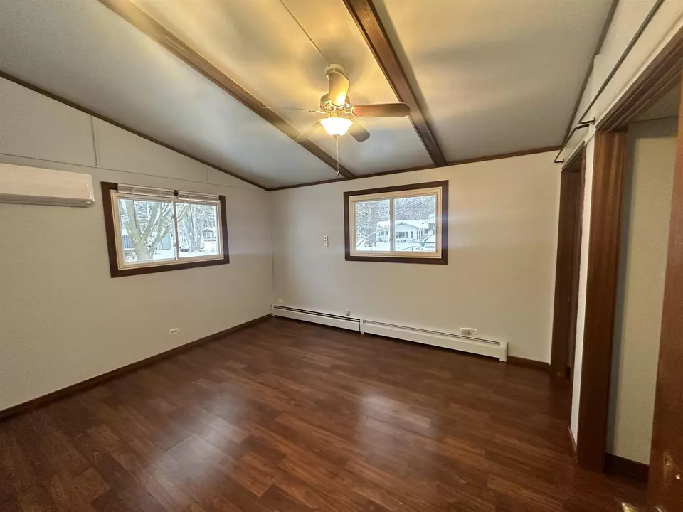  934 S Cleveland St, Shawano, WI 54166 photo 11