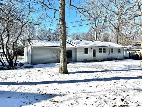2206 S Gladys Ave, Appleton, WI 54915 photo 5