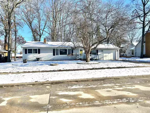 2206 S Gladys Ave, Appleton, WI 54915 photo 3