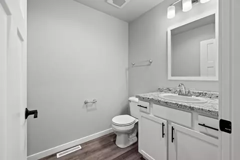 566 Emerald Isle Ct, Wrightstown, WI 54180 photo 13