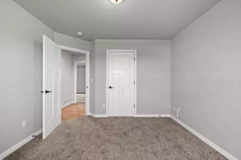 566 Emerald Isle Ct, Wrightstown, WI 54180 photo 16