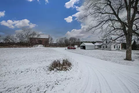 n4944 Heinke Road, New London, WI 54961
