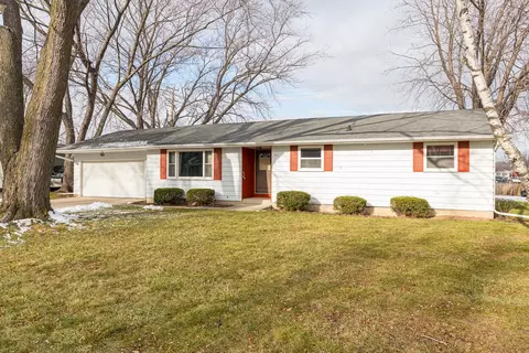 187 Plummer Ct, Neenah, WI 54956