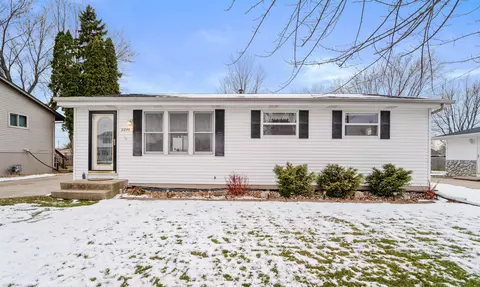 2259 Henry St, Neenah, WI 54956