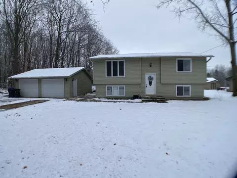 n5714 North Smalley Street, Shawano, WI 54166