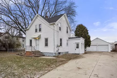 312 E North Ave, Little Chute, WI 54140