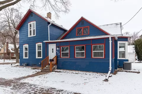 424 W Commercial St, Appleton, WI 54911