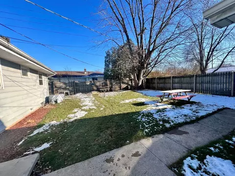 1709 W Pershing St, Appleton, WI 54914 photo 3
