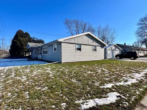 1709 W Pershing St, Appleton, WI 54914 photo 2