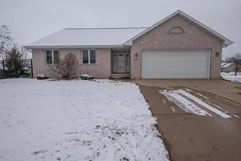 3448 Chatsworth Dr, Howard, WI 54313