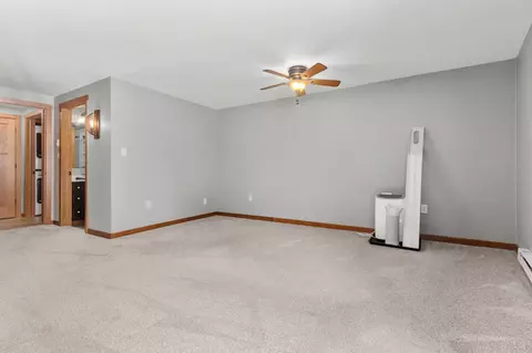 1001 S Oneida St #2F, Appleton, WI 54915 photo 16