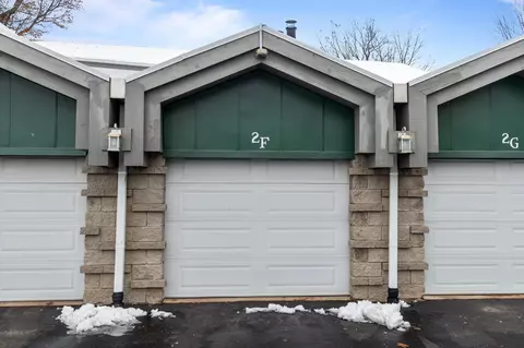 1001 S Oneida St #2F, Appleton, WI 54915 photo 4