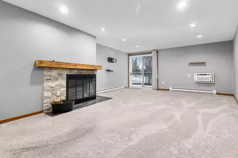 1001 S Oneida St #2F, Appleton, WI 54915 photo 11