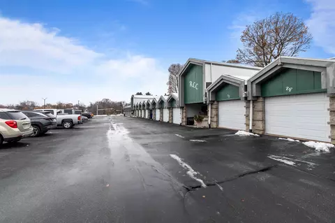 1001 S Oneida St #2F, Appleton, WI 54915 photo 5