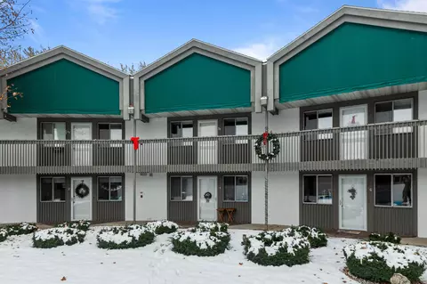 1001 S Oneida St #2F, Appleton, WI 54915