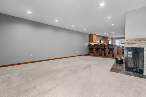 1001 S Oneida St #2F, Appleton, WI 54915 photo 13