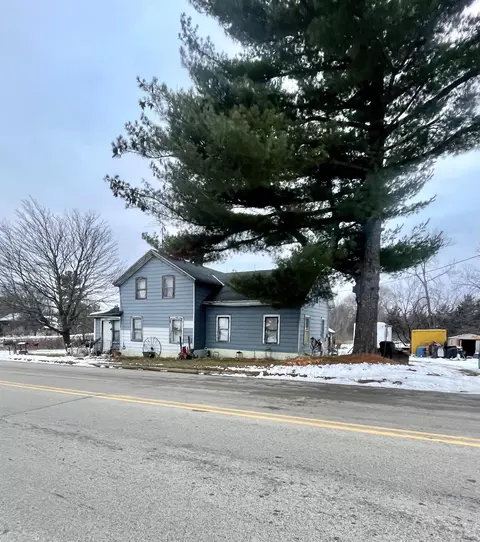 n937 County Road W, Fremont, WI 54940